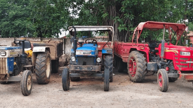 6-tractors-seized