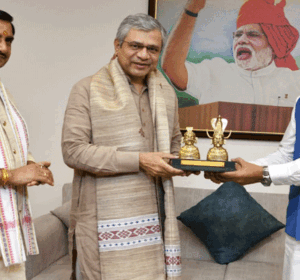rail-mantri-ashwini-vaishnav